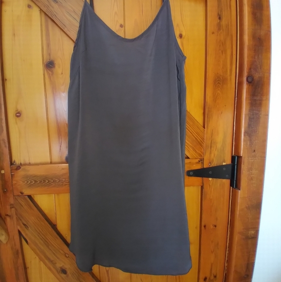 Layering Slip - Picture 1 of 3